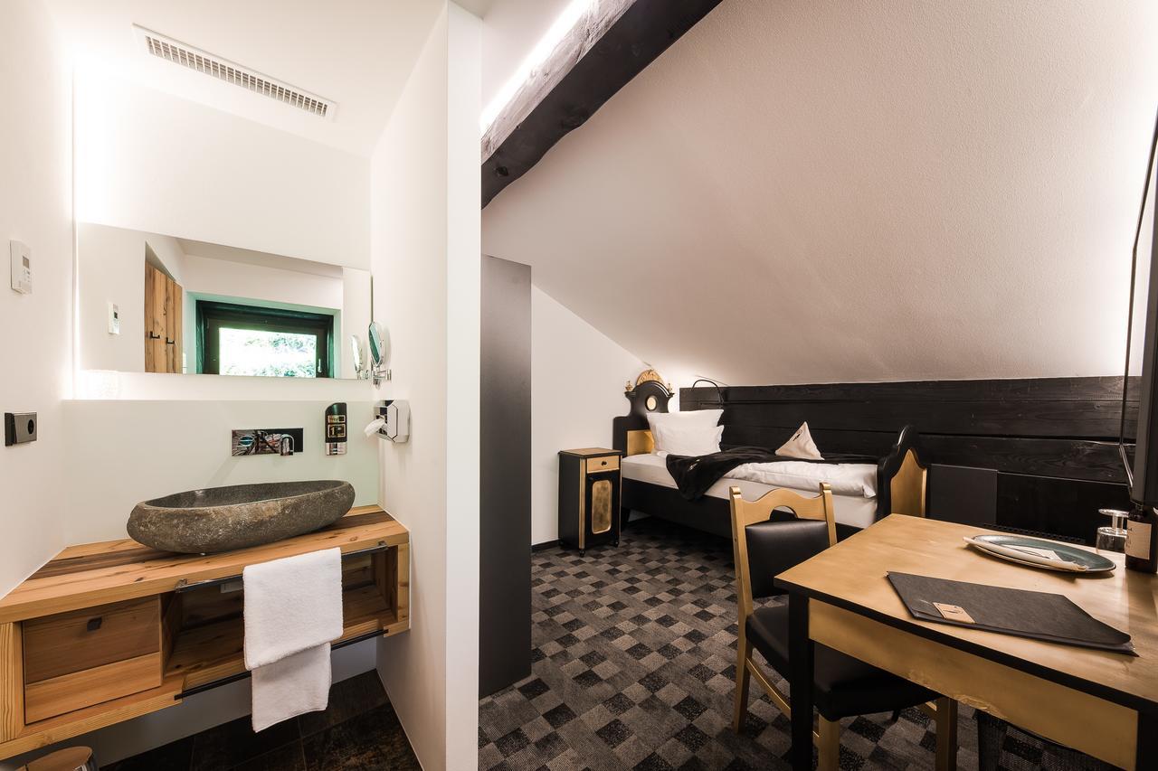 Garni Hotel Katzenthalerhof Лана Екстер'єр фото